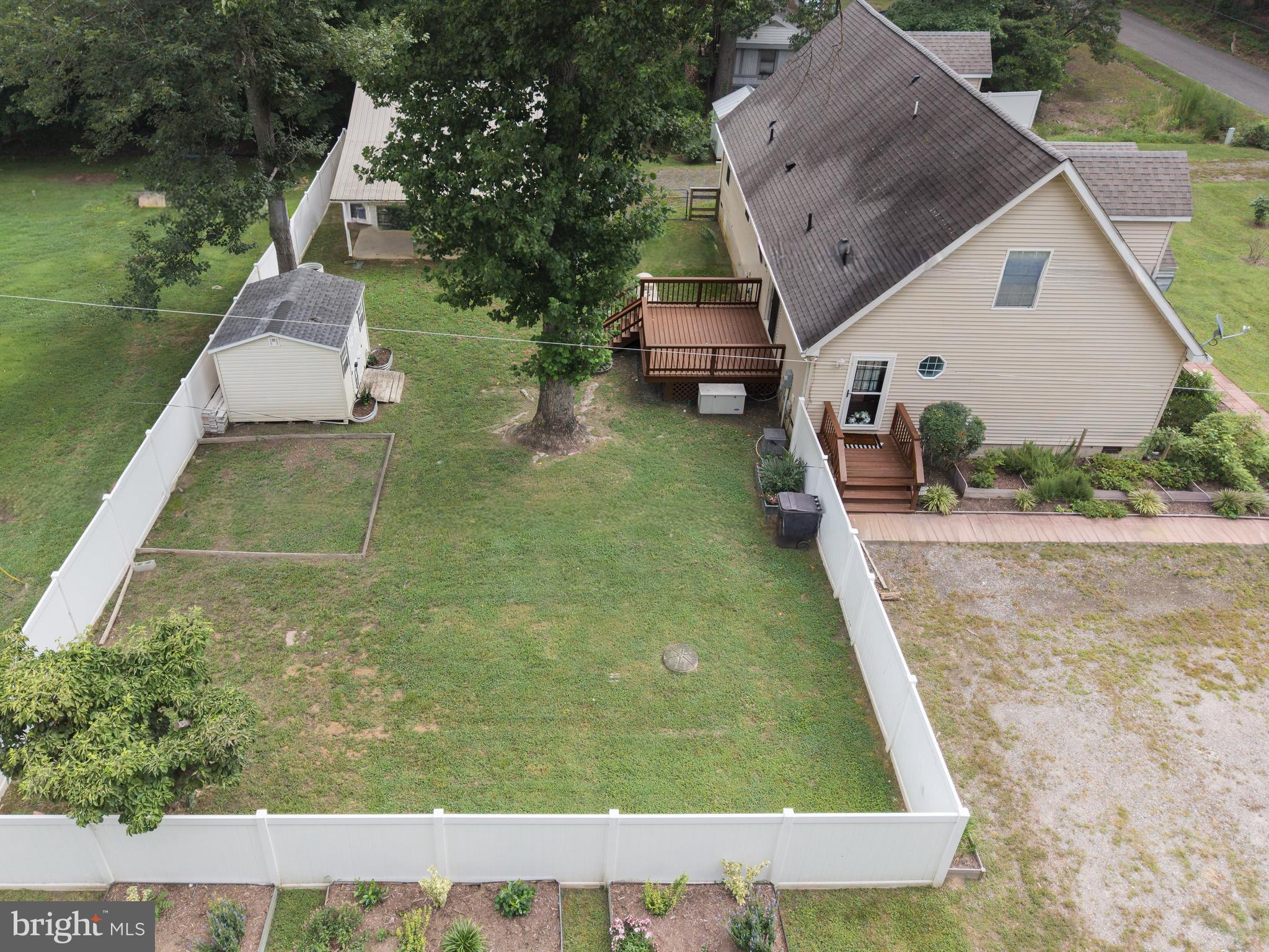 811 LONG POINT ROAD