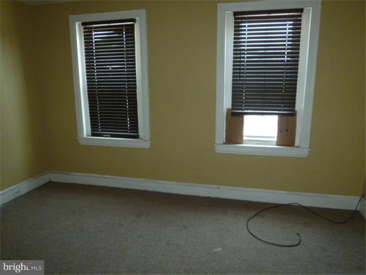 PHILADELPHIA (SOUTHWEST) - Residential