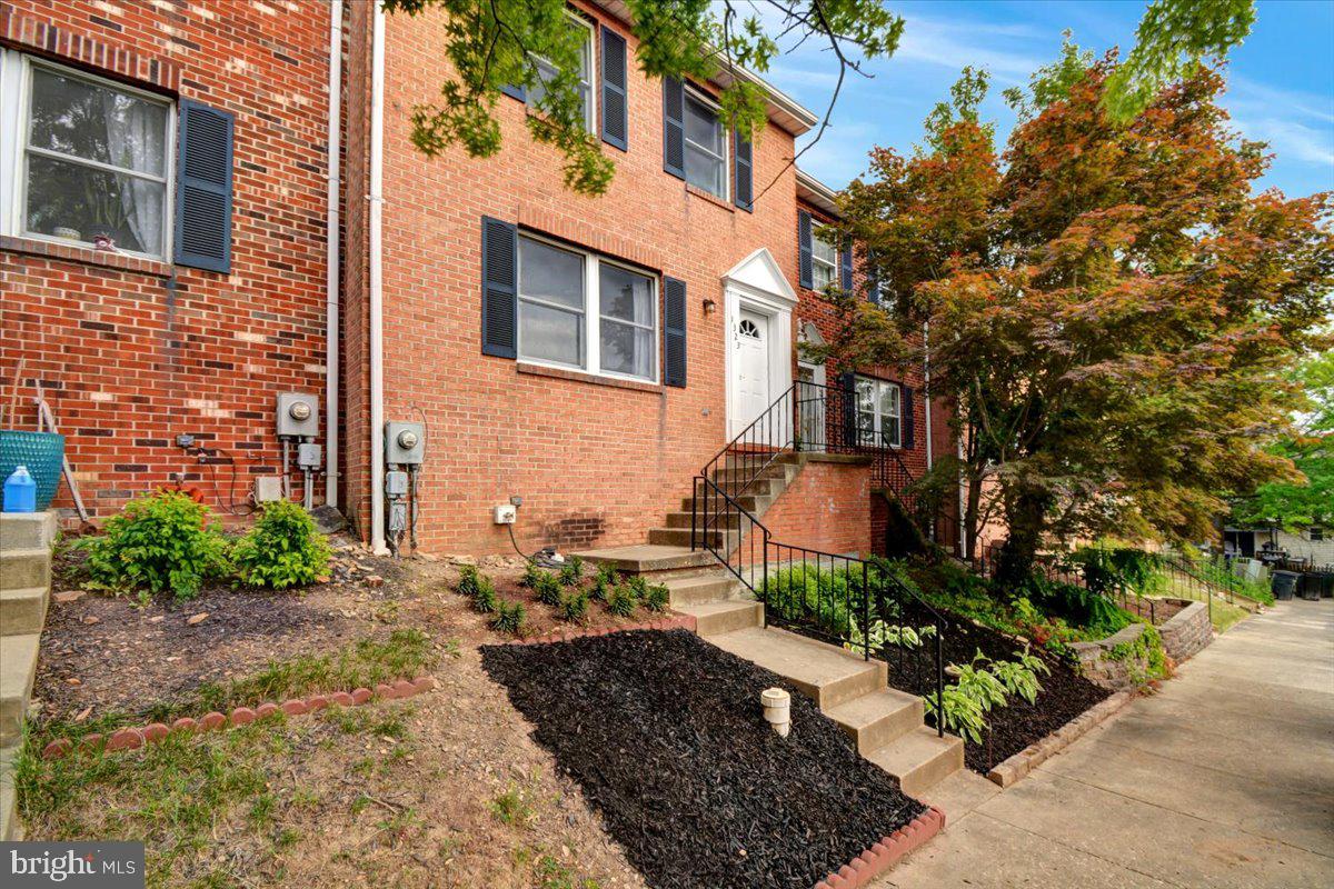 VILLAGE OF TALL OAKS - Residential Lease