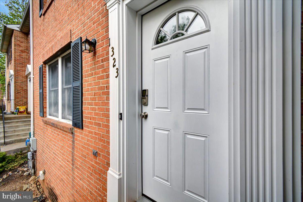 VILLAGE OF TALL OAKS - Residential Lease