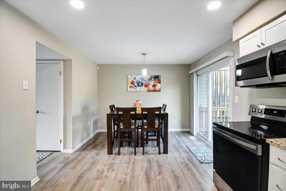 VILLAGE OF TALL OAKS - Residential Lease