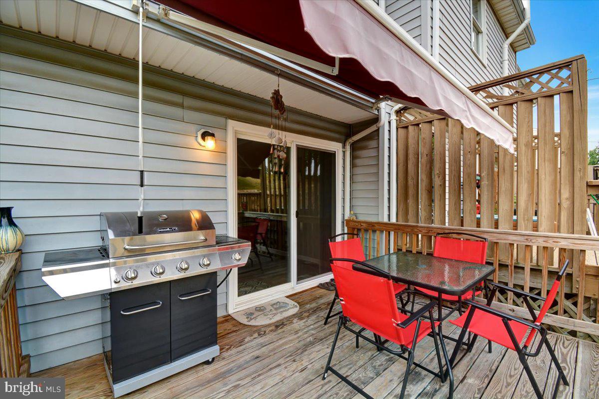 VILLAGE OF TALL OAKS - Residential Lease