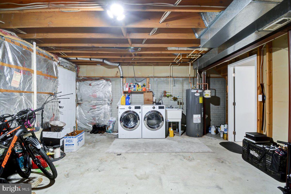 VILLAGE OF TALL OAKS - Residential Lease