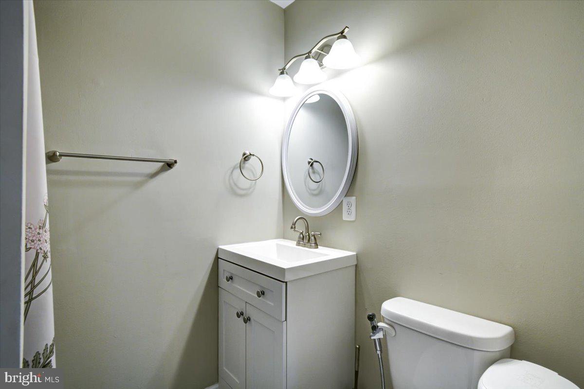 VILLAGE OF TALL OAKS - Residential Lease