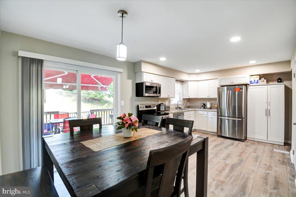 VILLAGE OF TALL OAKS - Residential Lease