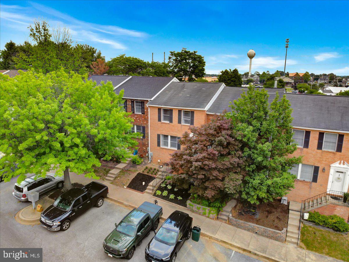 VILLAGE OF TALL OAKS - Residential Lease