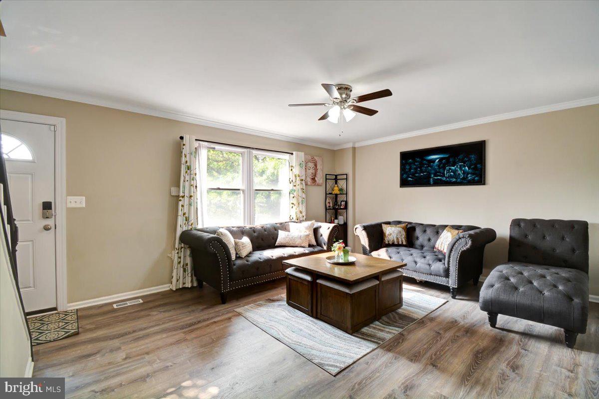 VILLAGE OF TALL OAKS - Residential Lease