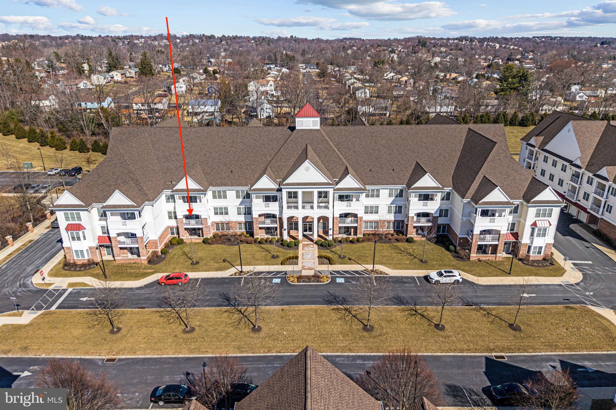 MERIDIAN VALLEY SQ - Residential