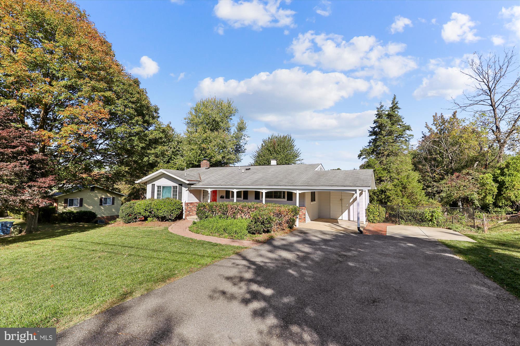 7810 COLLEGE LANE