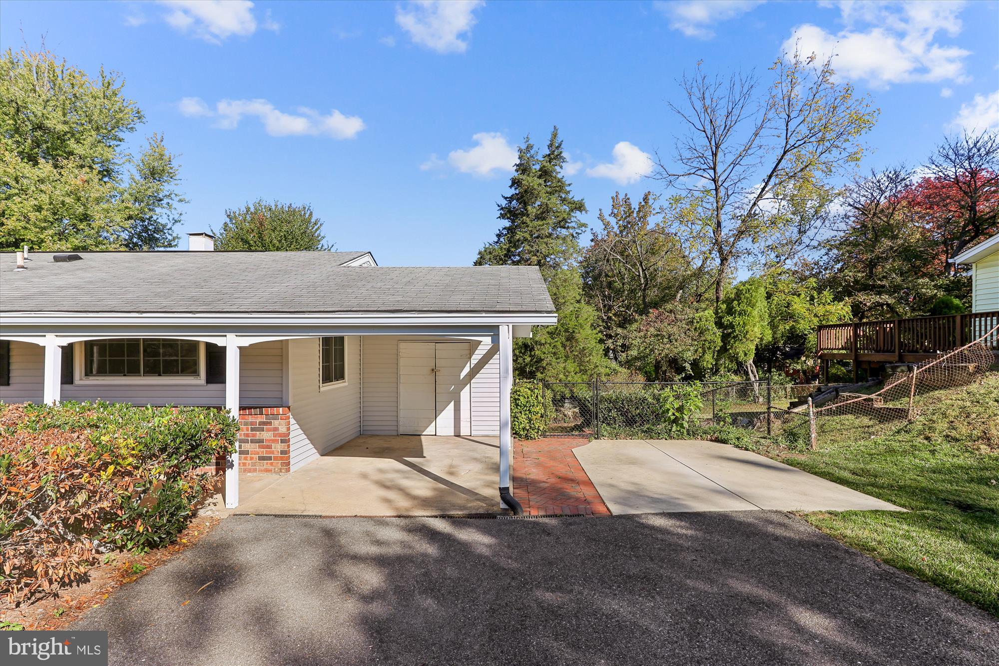 7810 COLLEGE LANE