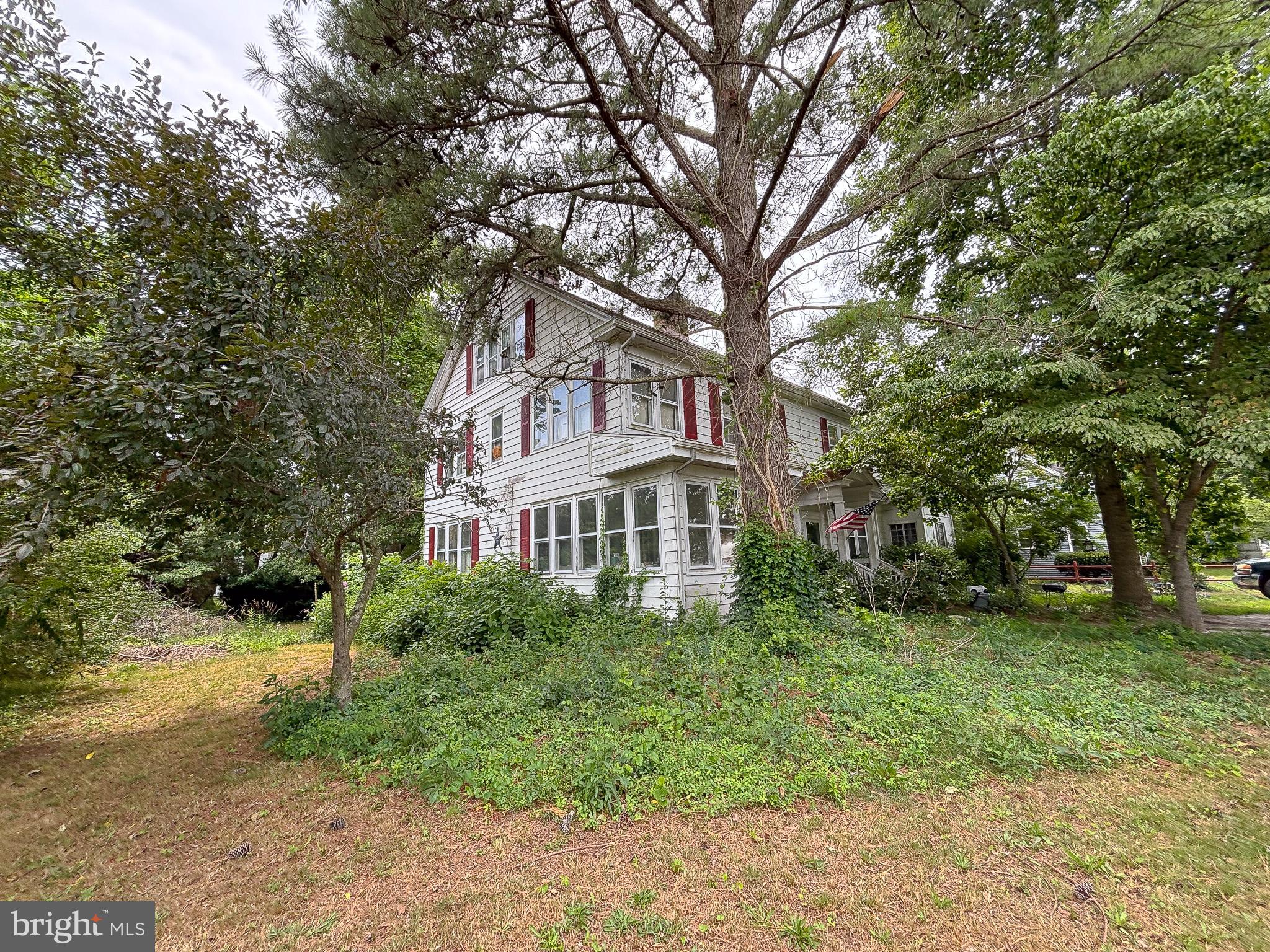 405 + 403 MAIN STREET