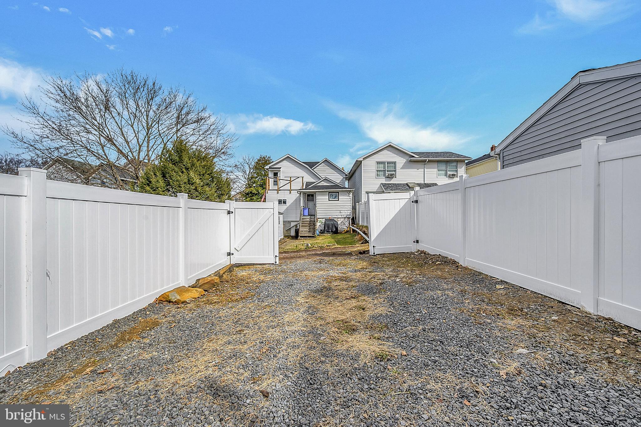 MOUNTAIN TOP - Residential