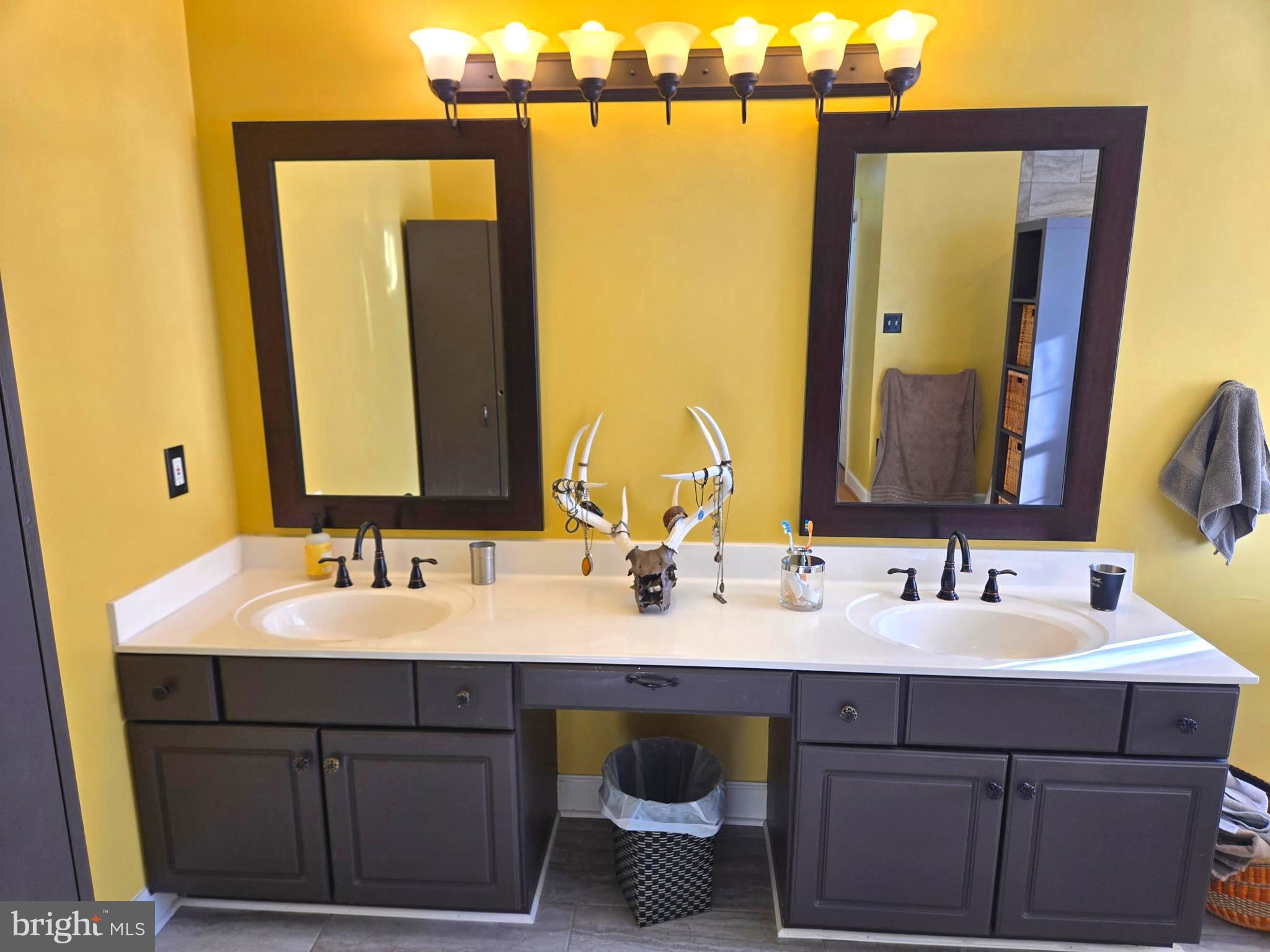 GLENN MEADOWS - Residential