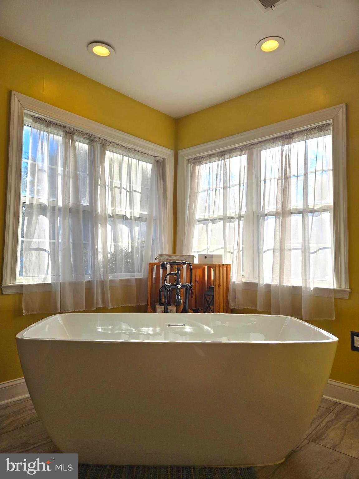 GLENN MEADOWS - Residential