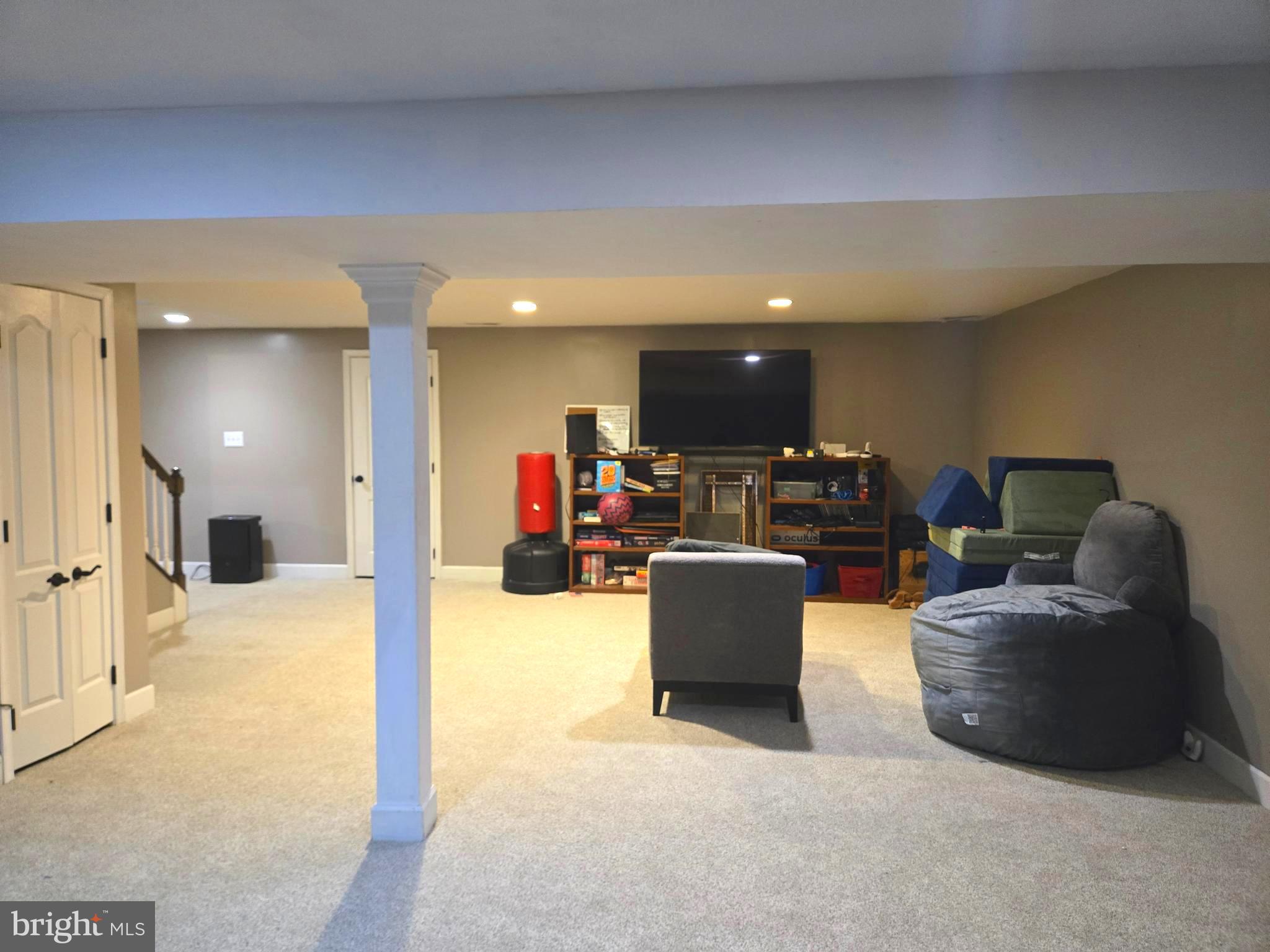 GLENN MEADOWS - Residential