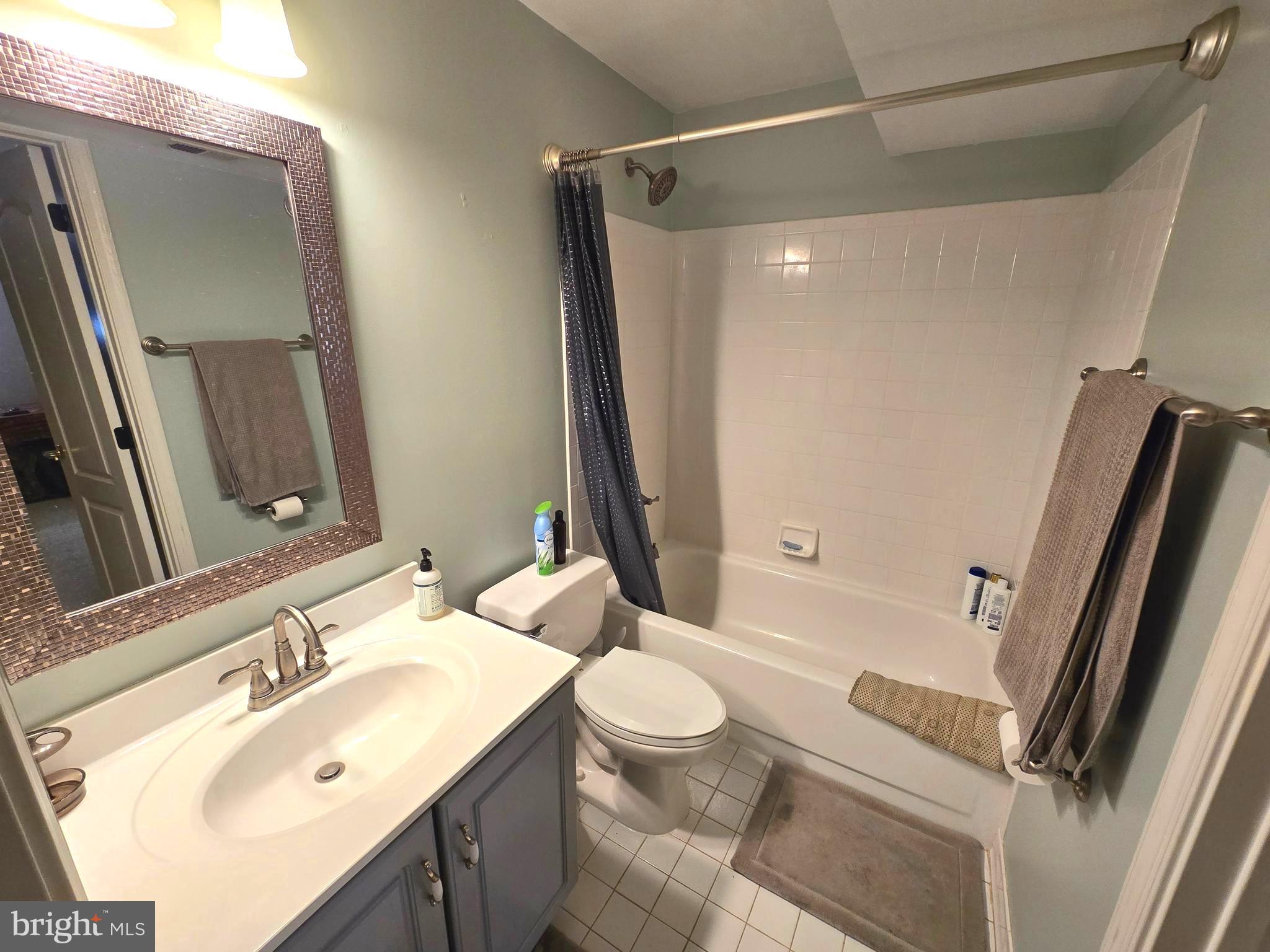 GLENN MEADOWS - Residential