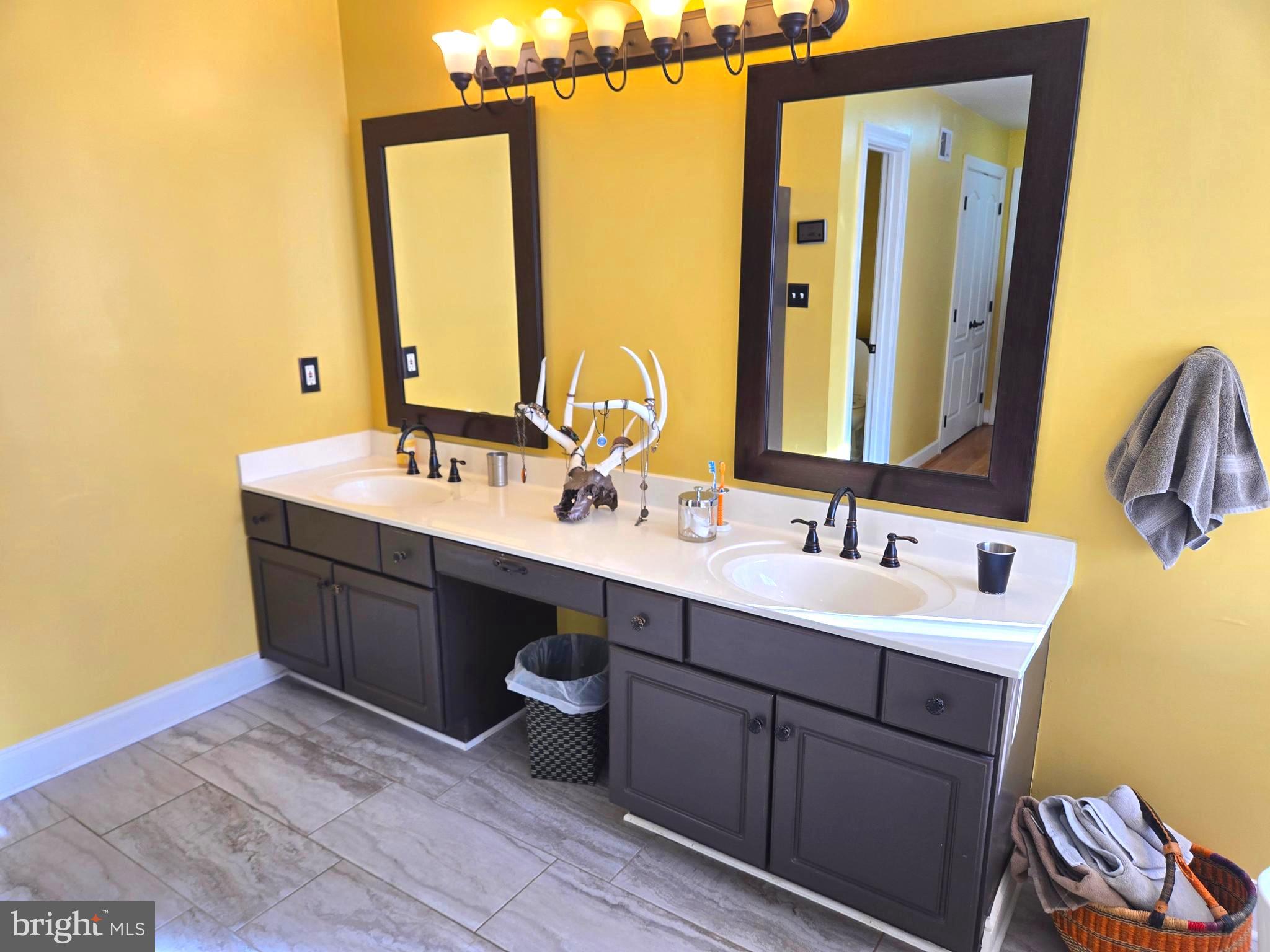 GLENN MEADOWS - Residential