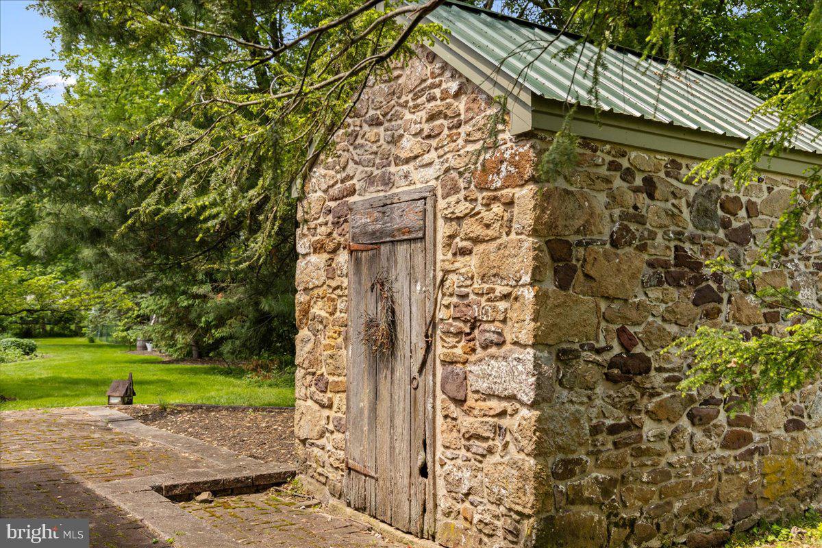 DOYLESTOWN - Residential