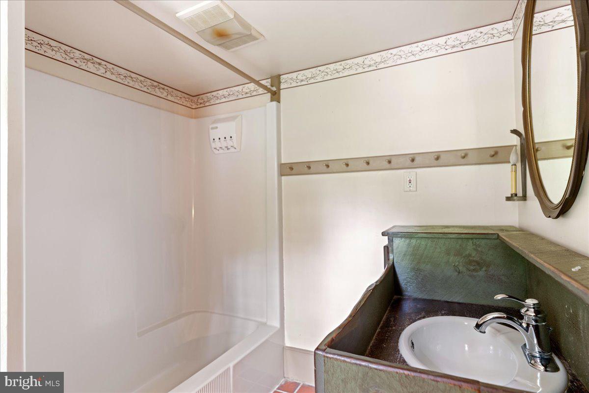 DOYLESTOWN - Residential