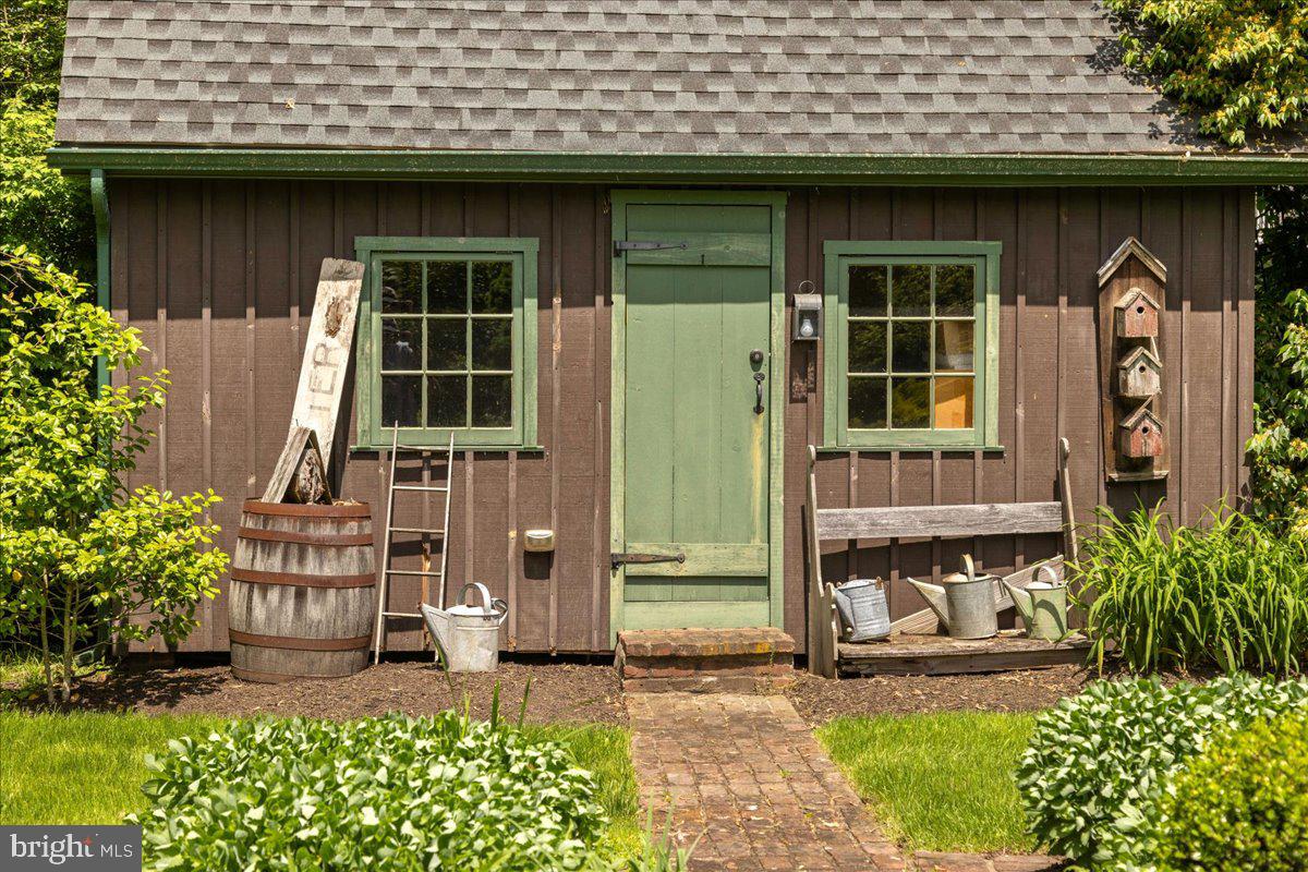 DOYLESTOWN - Residential