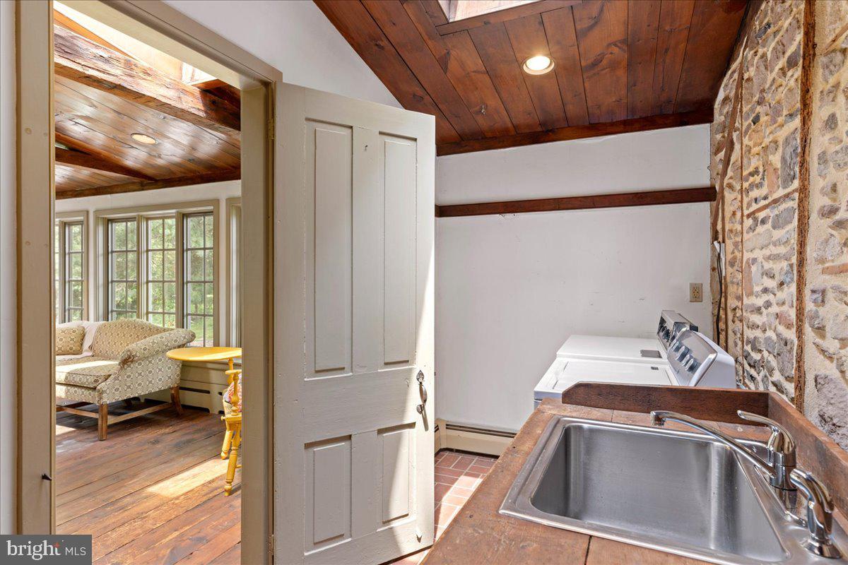 DOYLESTOWN - Residential