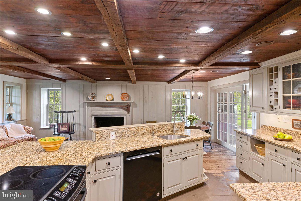 DOYLESTOWN - Residential