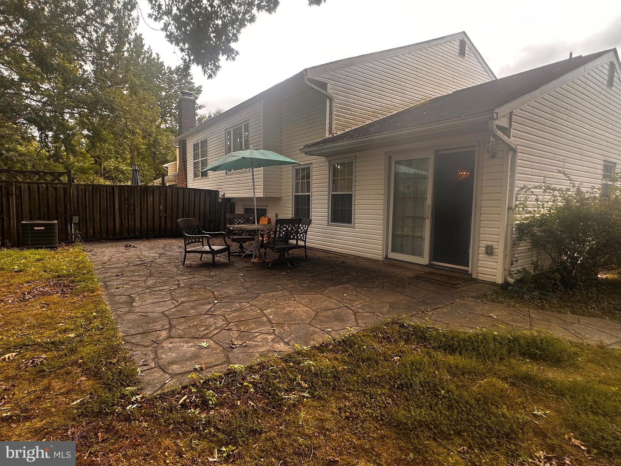 WILLOUGHBY WOODS - Residential