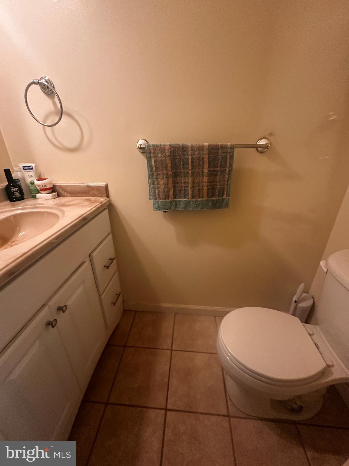 WILLOUGHBY WOODS - Residential