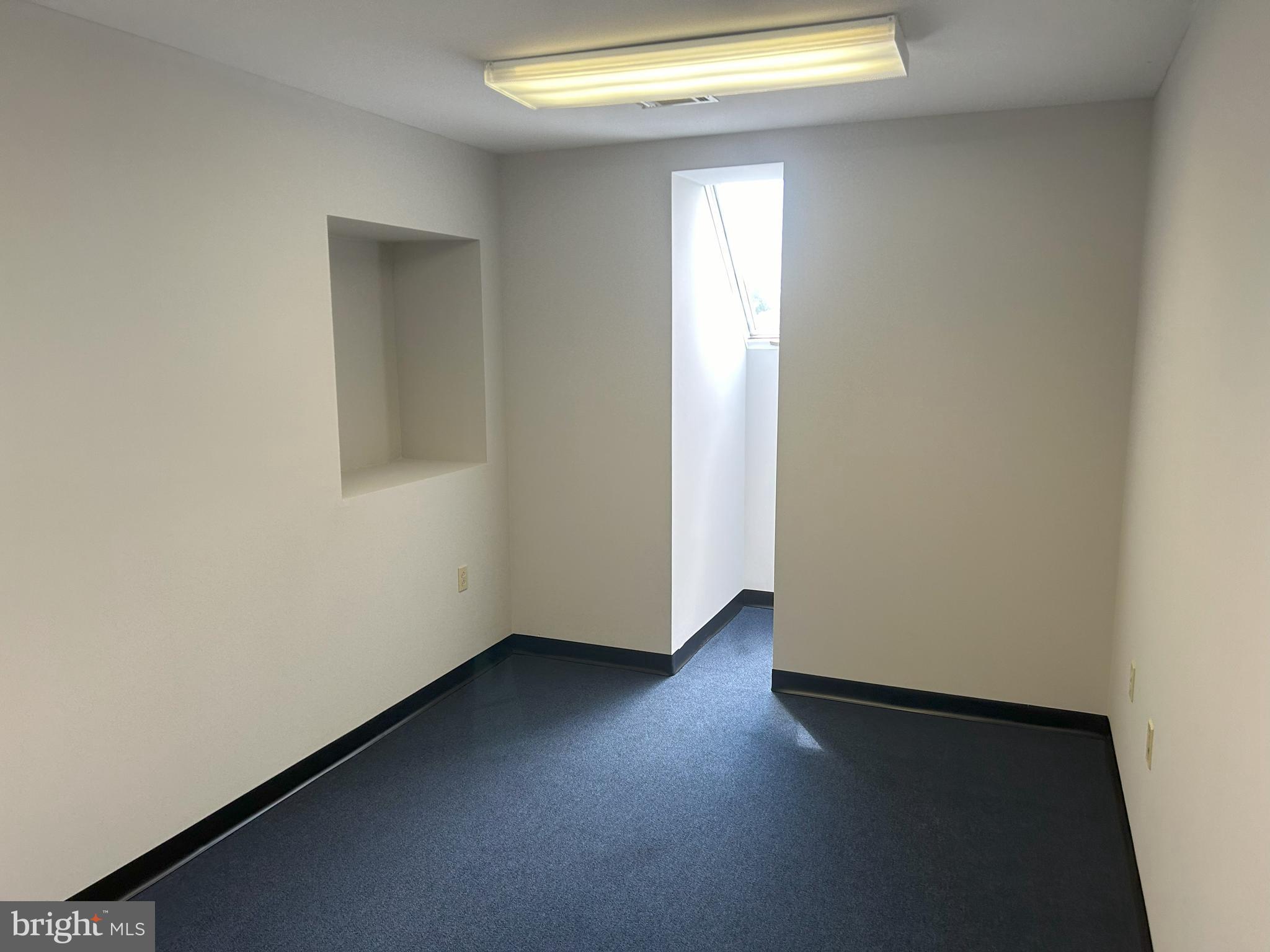 AMBER MEADOWS PROFESSIONAL BUILDING - Commercial Lease