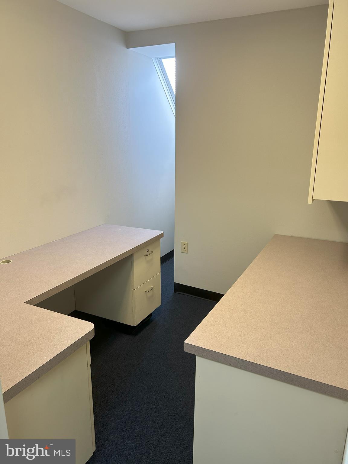 AMBER MEADOWS PROFESSIONAL BUILDING - Commercial Lease