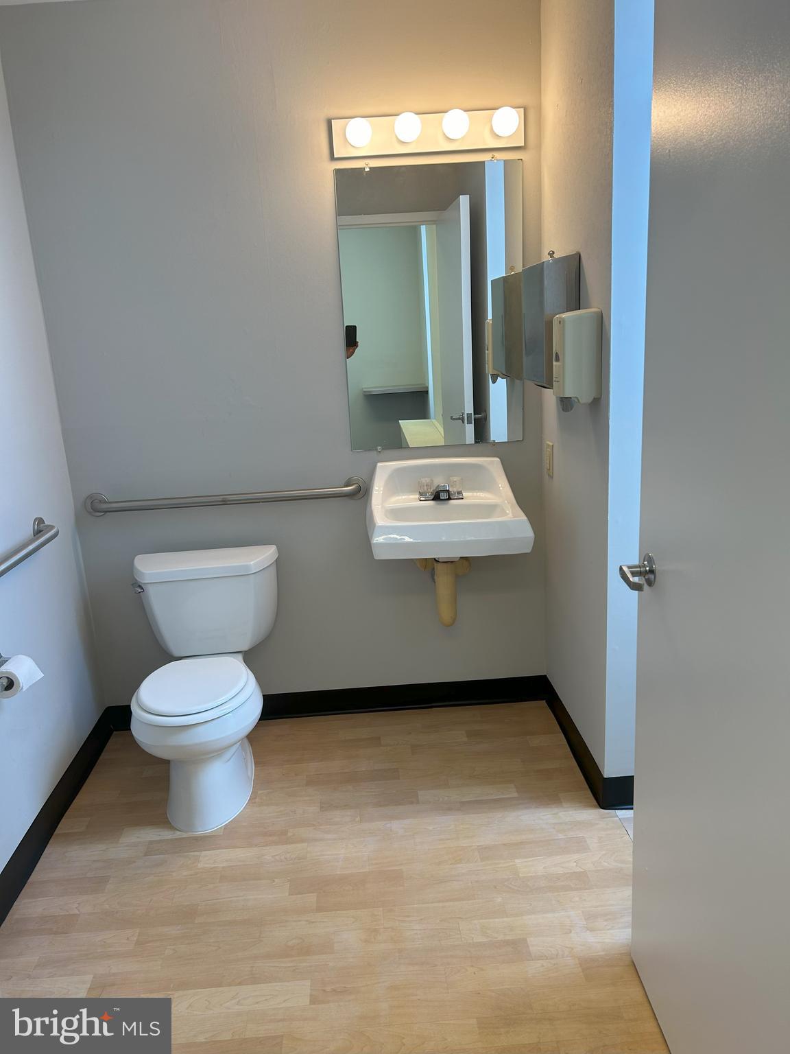 AMBER MEADOWS PROFESSIONAL BUILDING - Commercial Lease