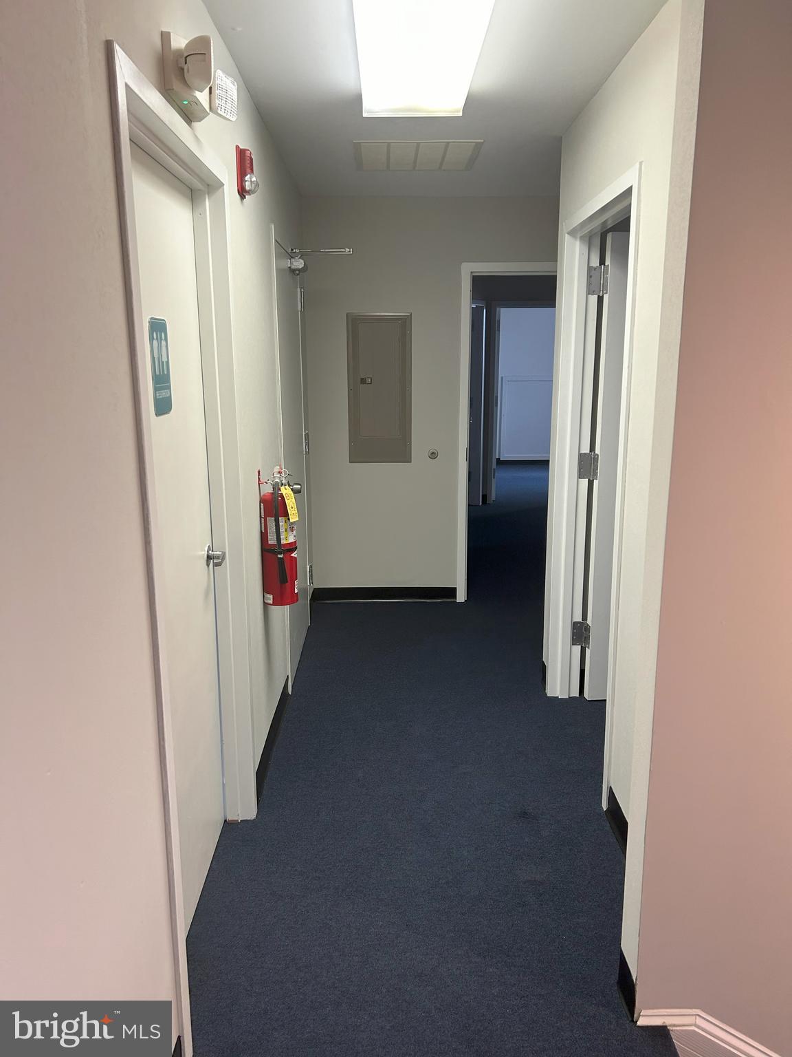 AMBER MEADOWS PROFESSIONAL BUILDING - Commercial Lease