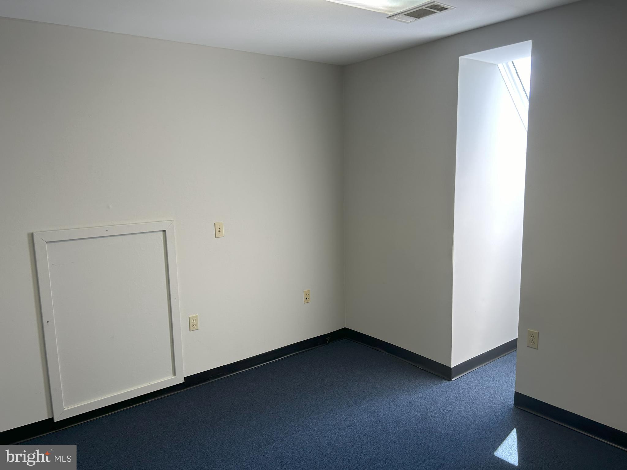 AMBER MEADOWS PROFESSIONAL BUILDING - Commercial Lease