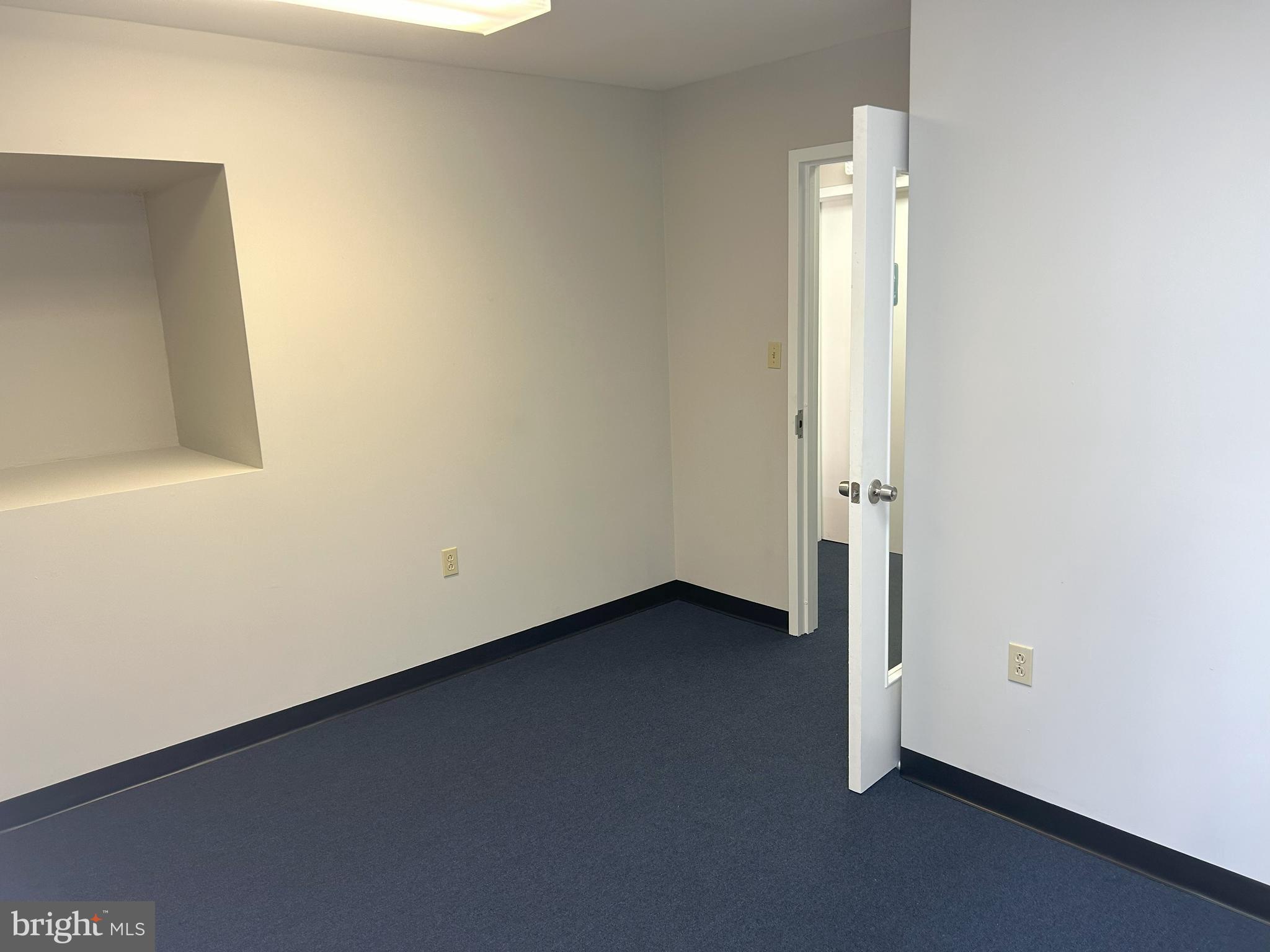 AMBER MEADOWS PROFESSIONAL BUILDING - Commercial Lease