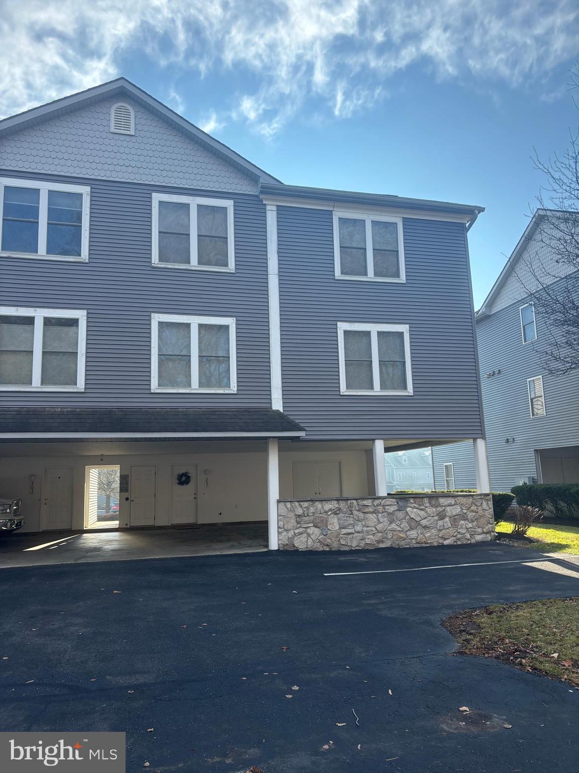 NORTH EAST ISLES - Residential