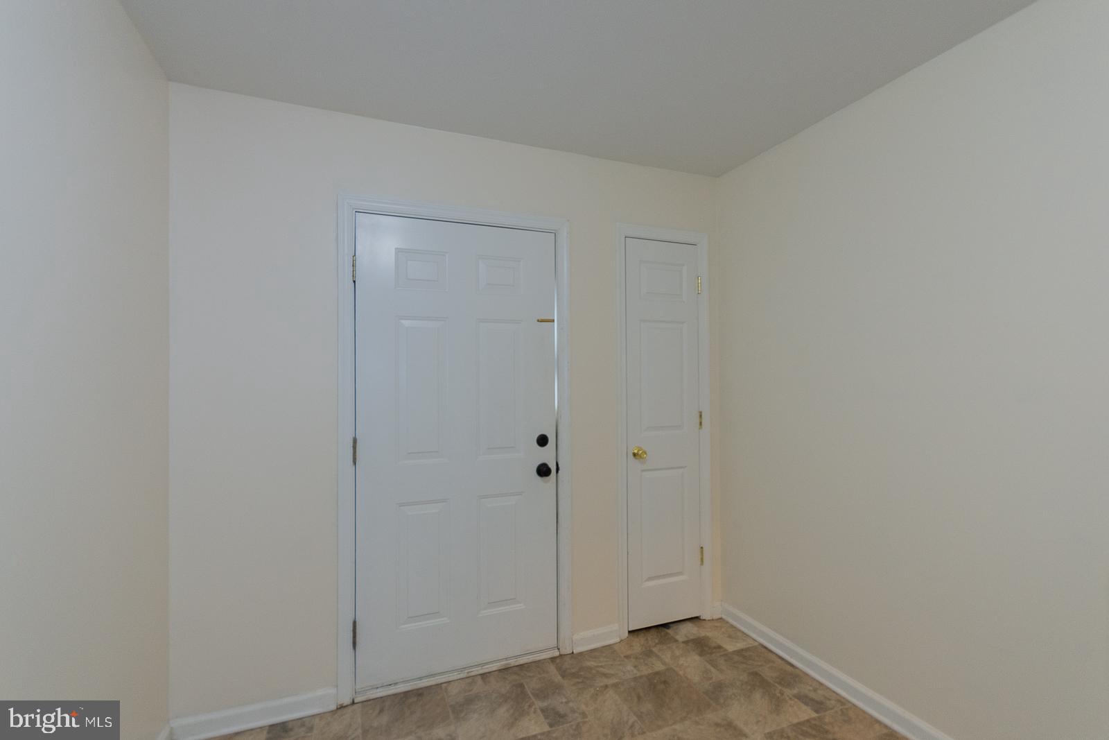 MILLS FARM - Residential Lease