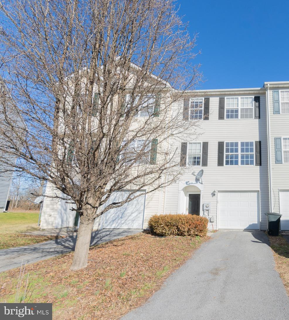 MILLS FARM - Residential Lease