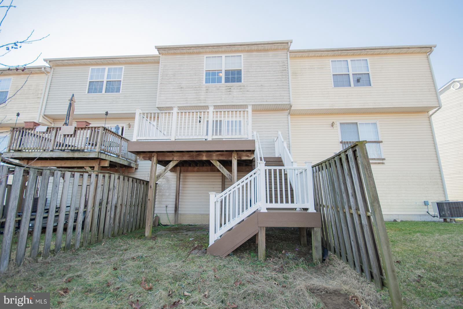 MILLS FARM - Residential Lease