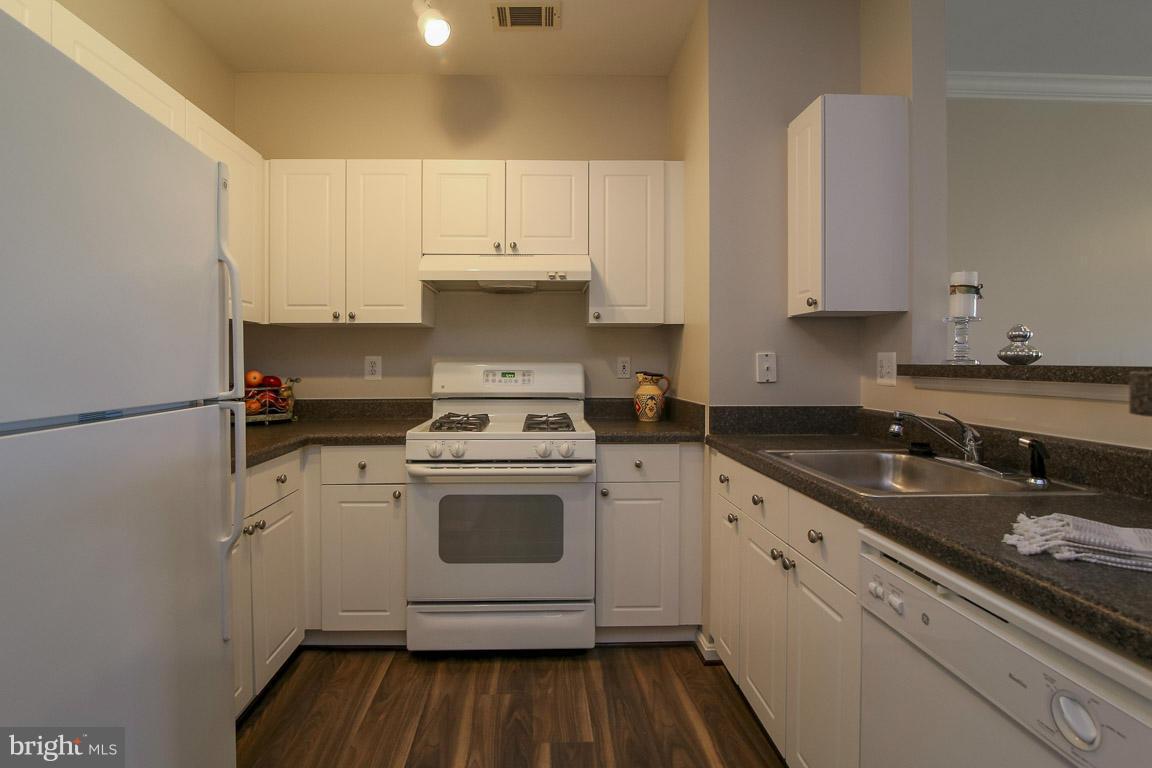 FAIRFAX RIDGE - Residential