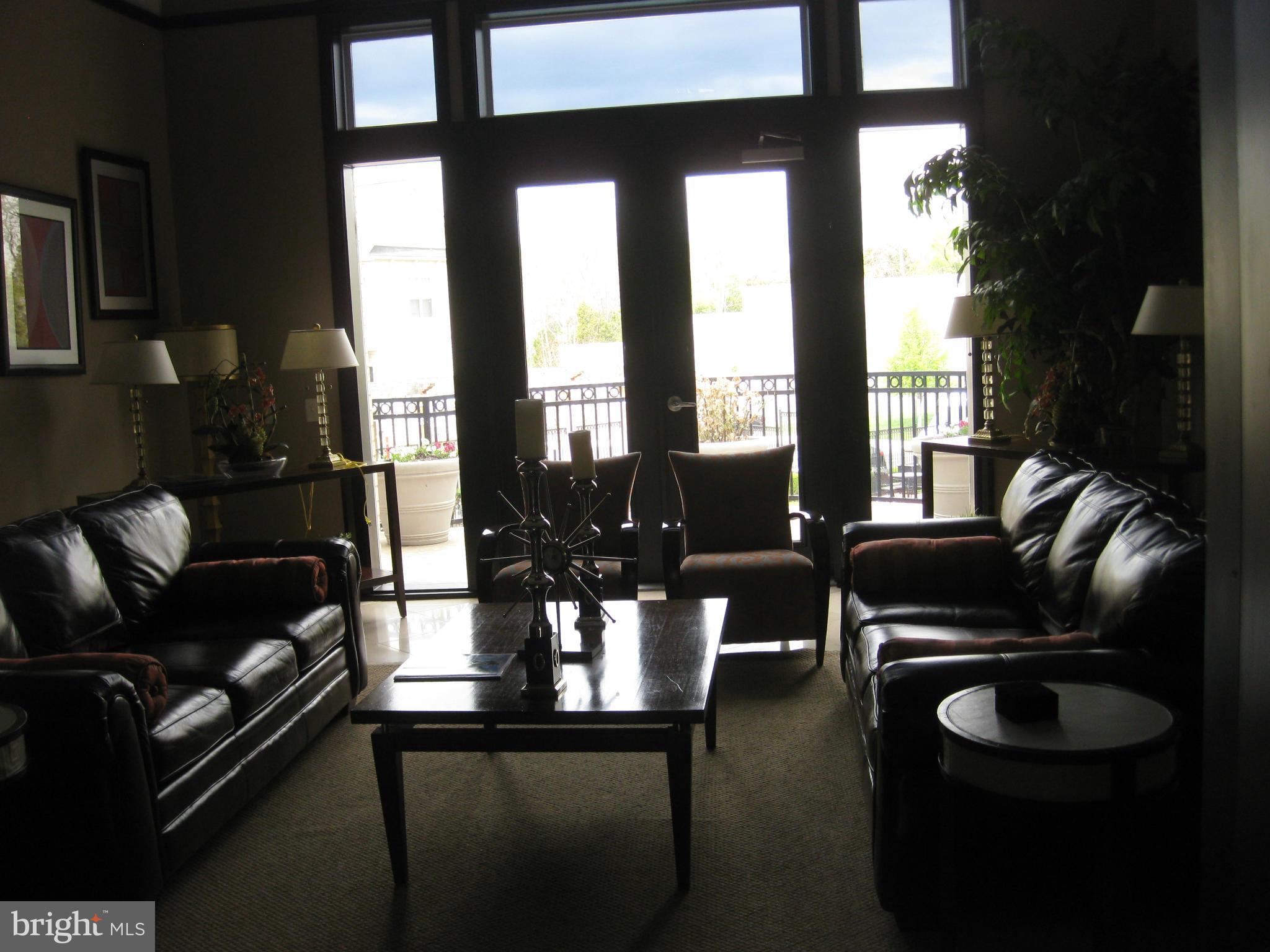 FAIRFAX RIDGE - Residential