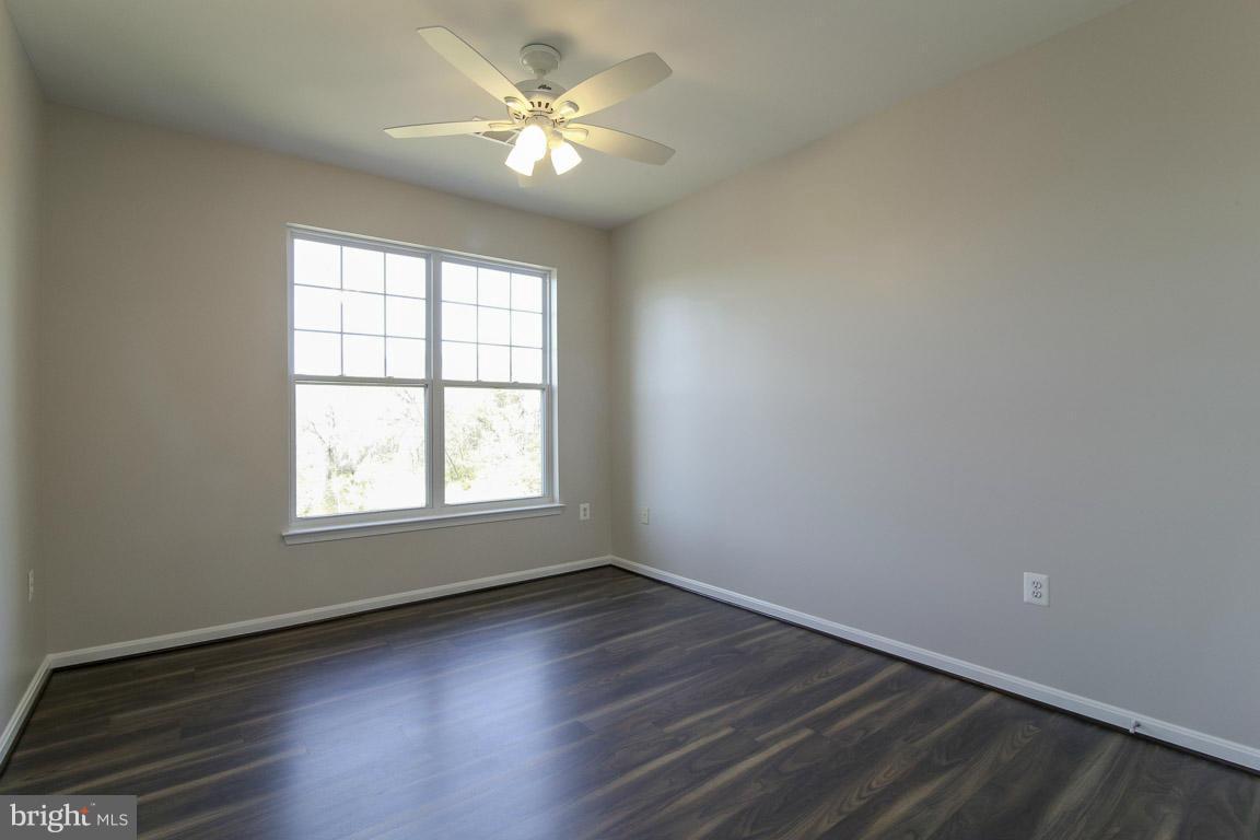 FAIRFAX RIDGE - Residential