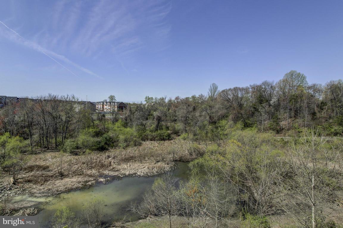 FAIRFAX RIDGE - Residential