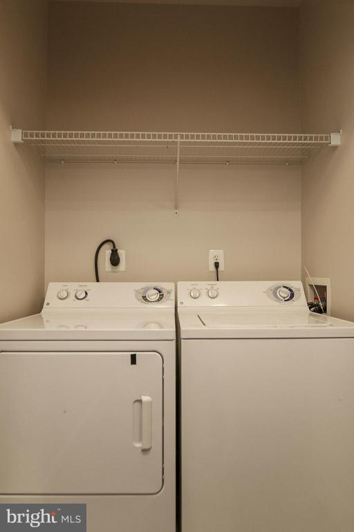 FAIRFAX RIDGE - Residential