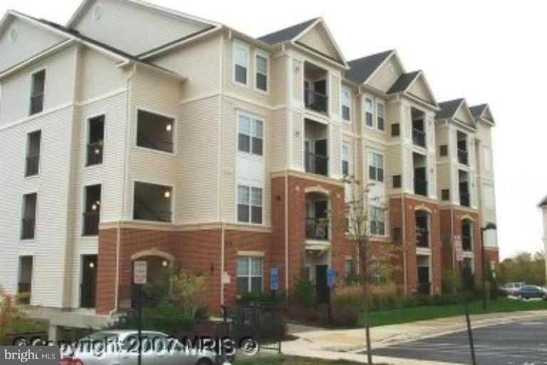 FAIRFAX RIDGE - Residential