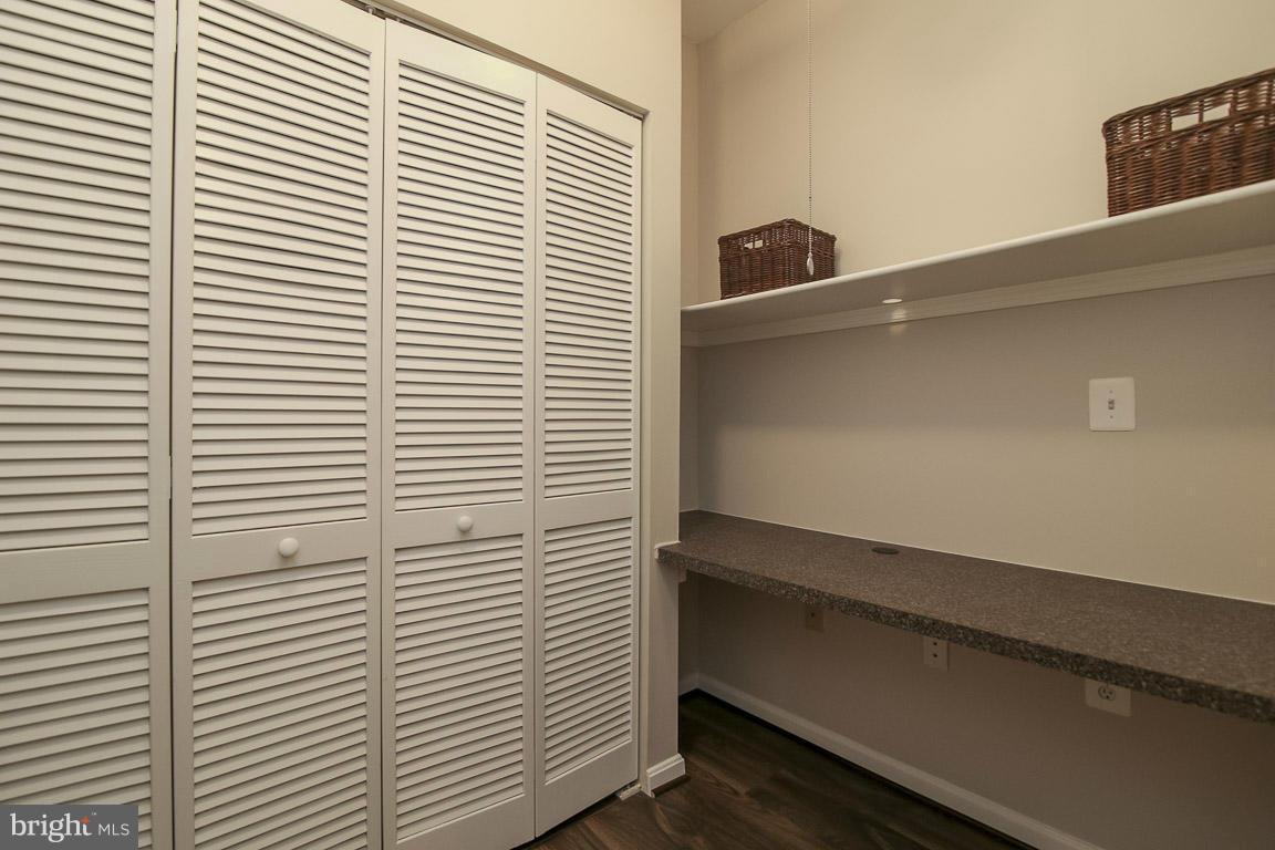 FAIRFAX RIDGE - Residential