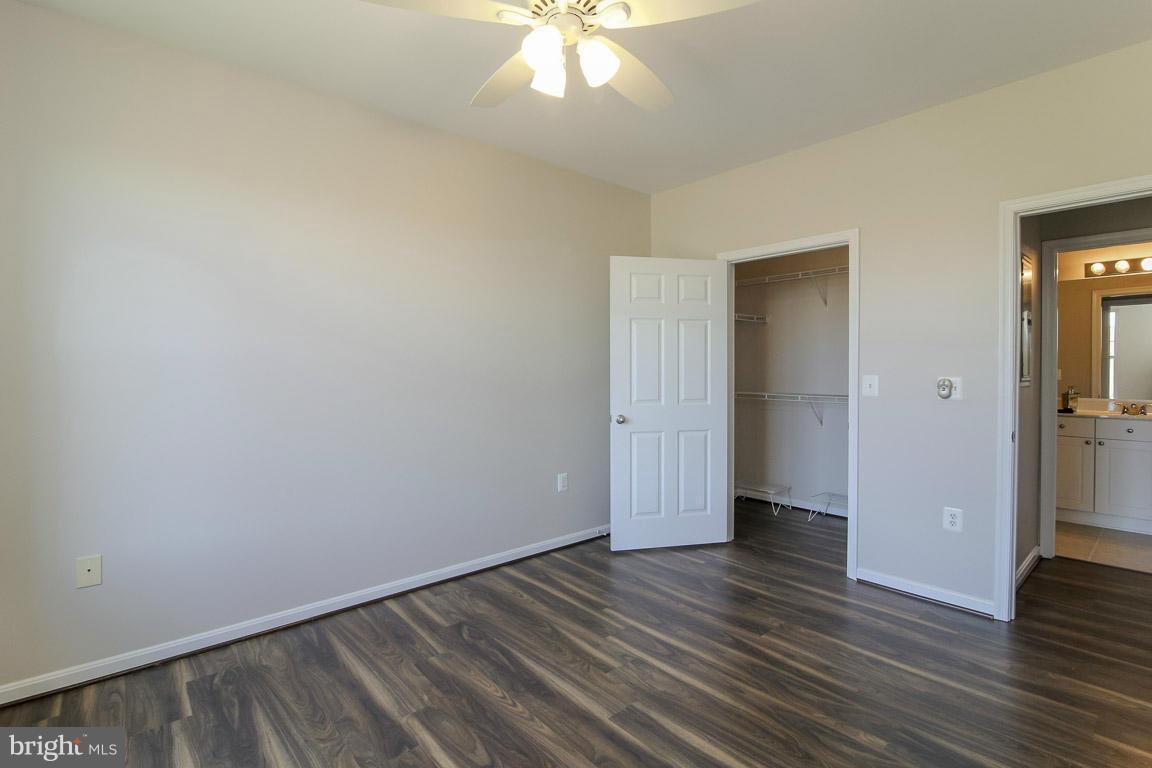 FAIRFAX RIDGE - Residential