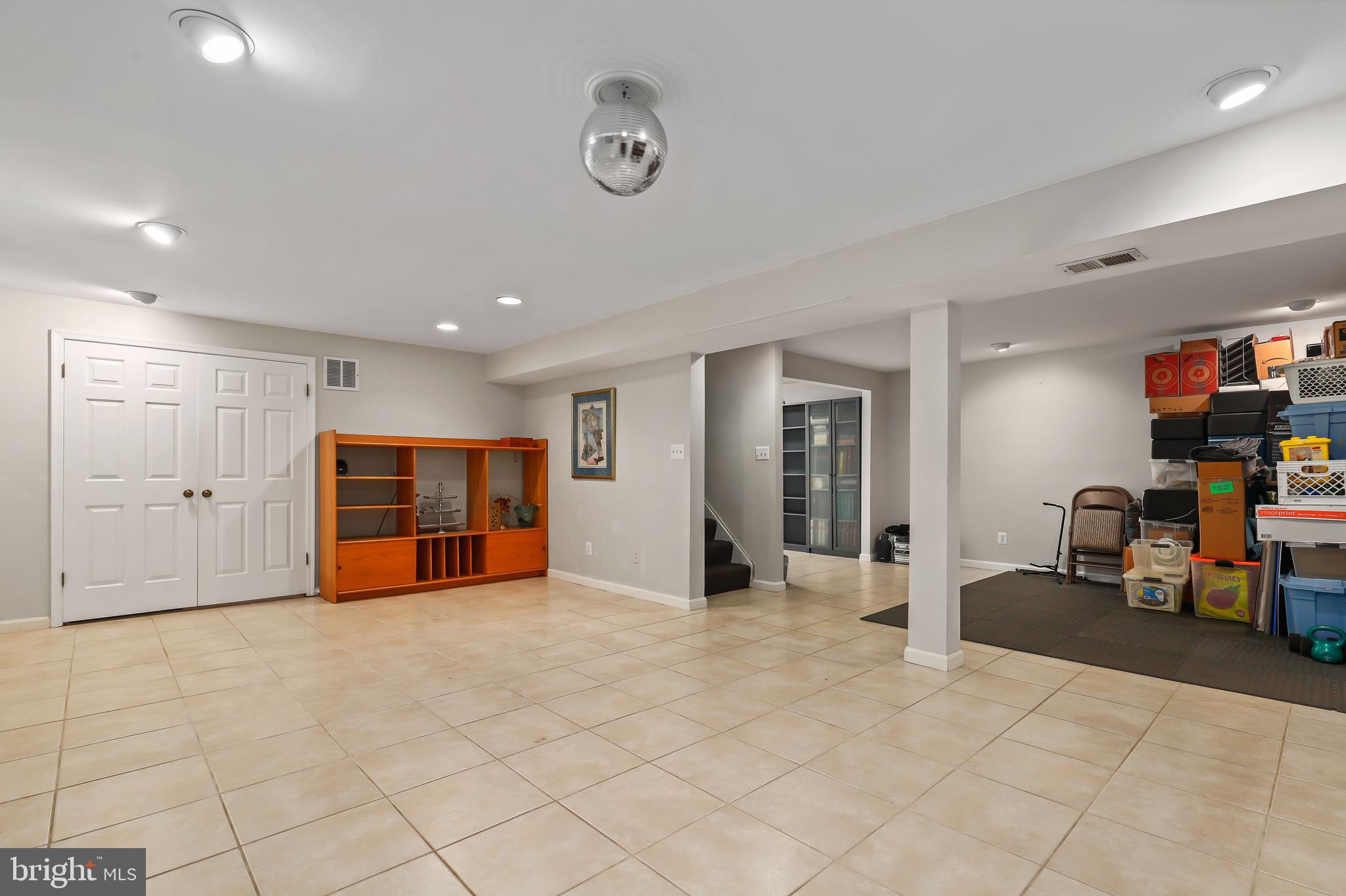 GLENBROOKE WOODS - Residential