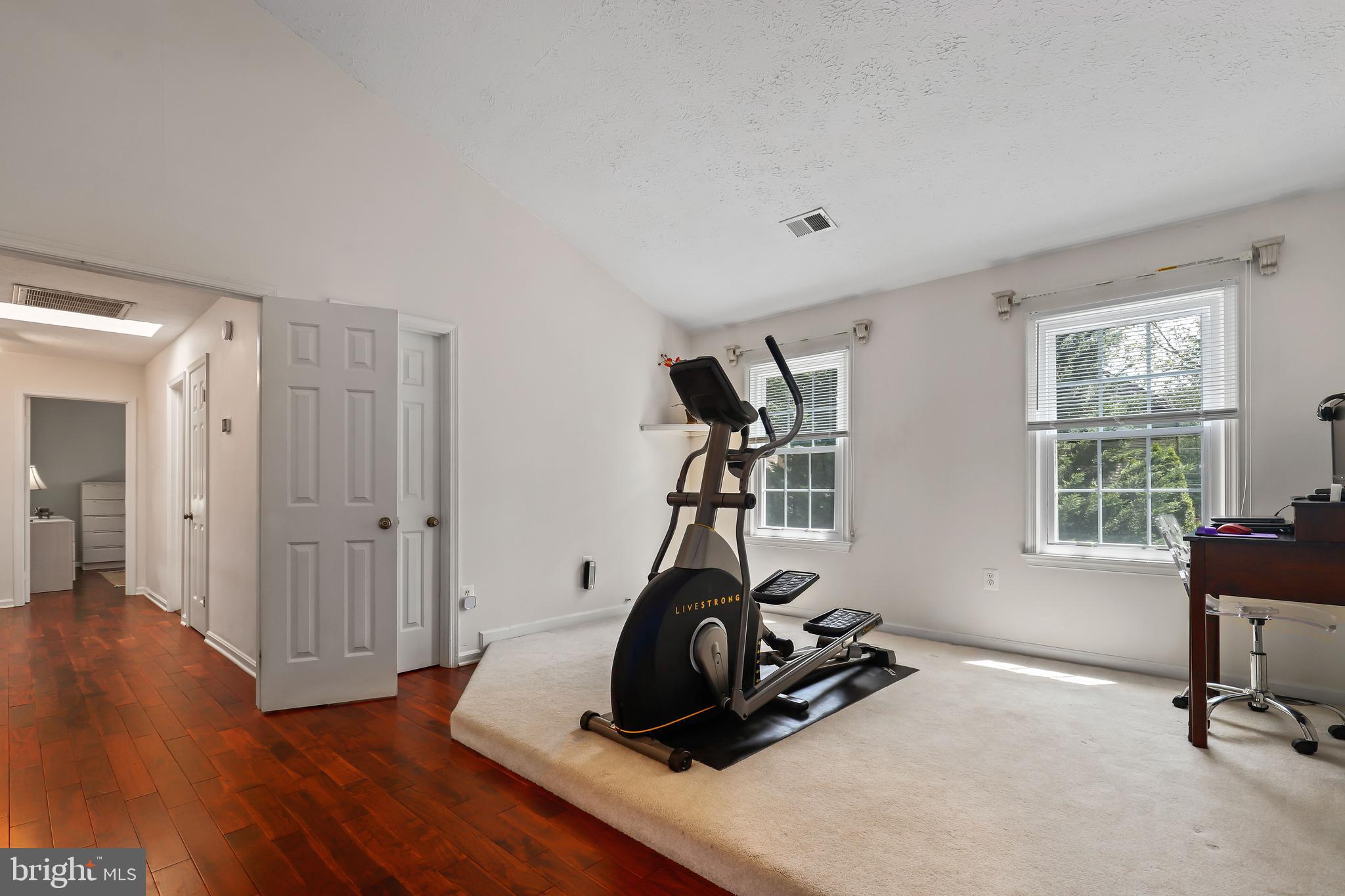 GLENBROOKE WOODS - Residential