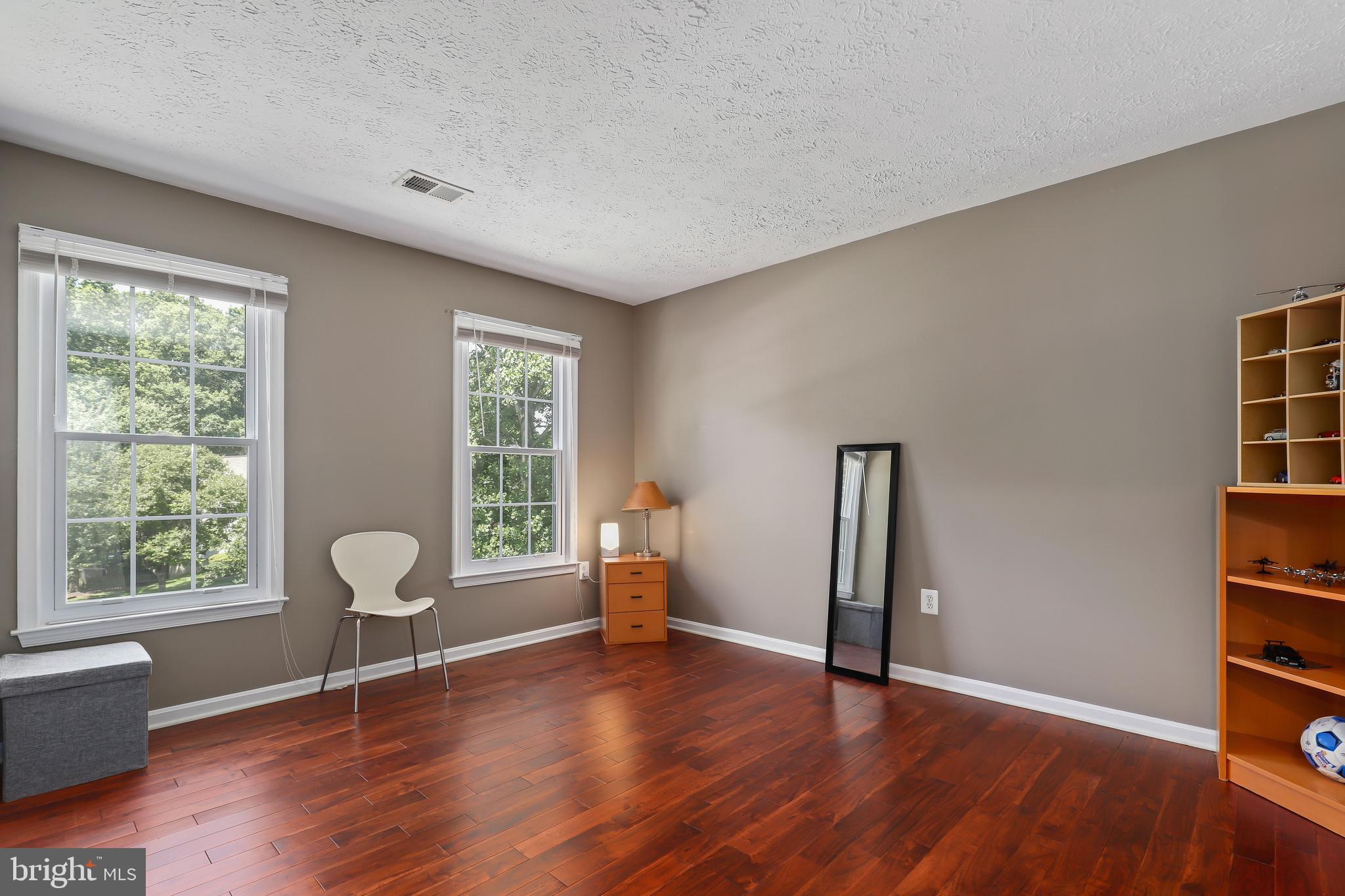 GLENBROOKE WOODS - Residential