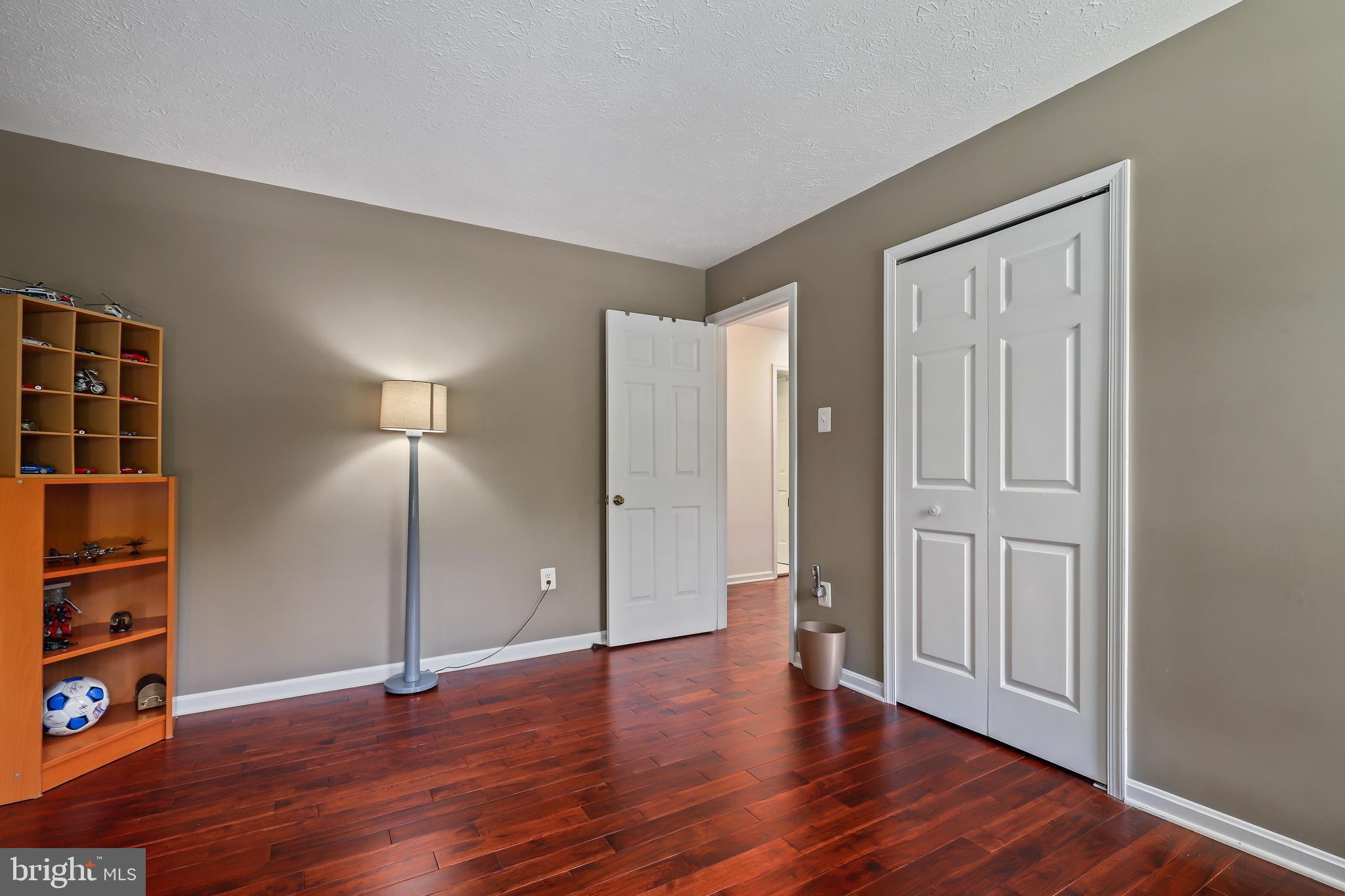 GLENBROOKE WOODS - Residential